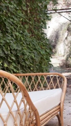 Banc De Jardin Rotin Clair Et Coussin Tissu Blanc Sisal -Mobilier De Jardin Soldes banc de jardin rotin clair et coussin tissu blanc sisal 8430026979486 324403